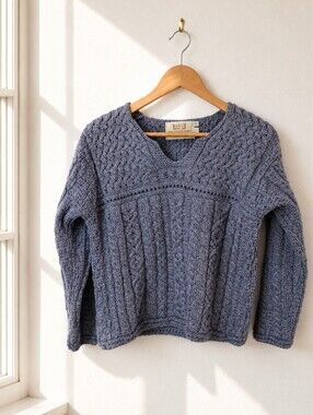 Aran Sweater Market 100% Merino Wool Irish Cable Knit Sweater Blue Women's XS